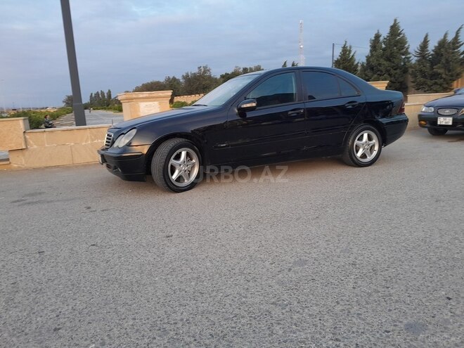 Mercedes C 220 2000, 325,000 km - 2.1 l - Bakı