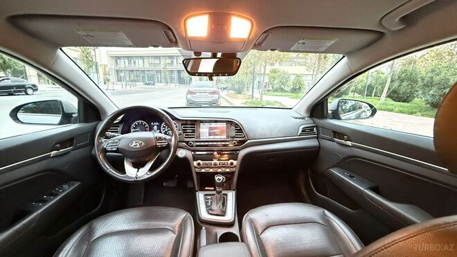 Hyundai Elantra 2019, 117,000 km - 2.0 l - Bakı
