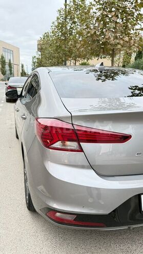 Hyundai Elantra 2019, 117,000 km - 2.0 l - Bakı