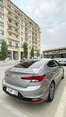 Hyundai Elantra 2019, 117,000 km - 2.0 l - Bakı