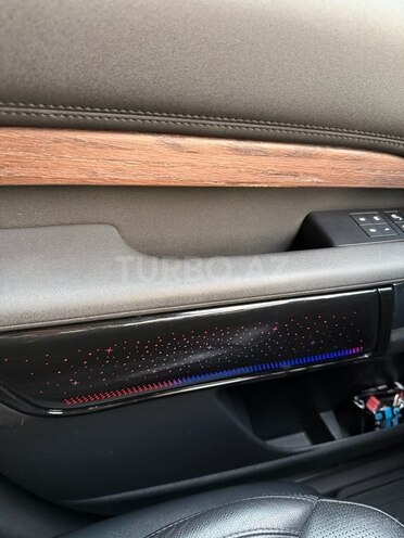 Land Rover Discovery 2019, 79,500 km - 3.0 л - Bakı