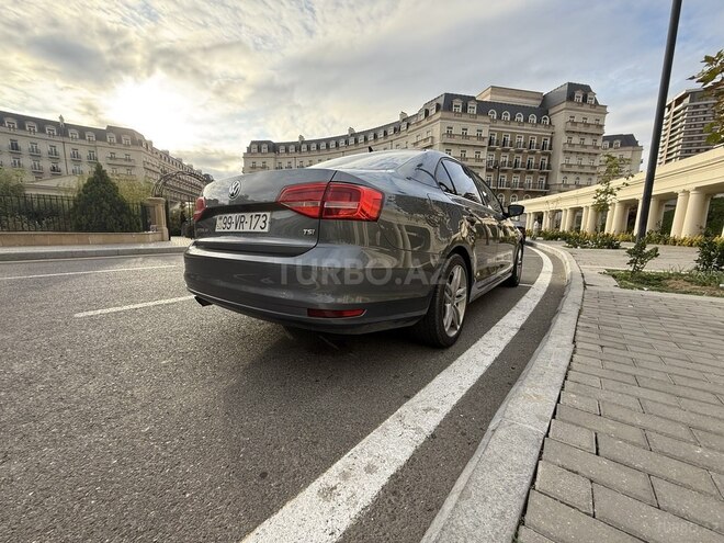 Volkswagen Jetta 2015, 206,994 km - 1.8 l - Bakı