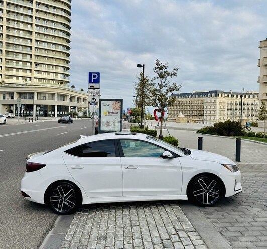 Hyundai Elantra 2018, 165,762 km - 1.6 l - Bakı