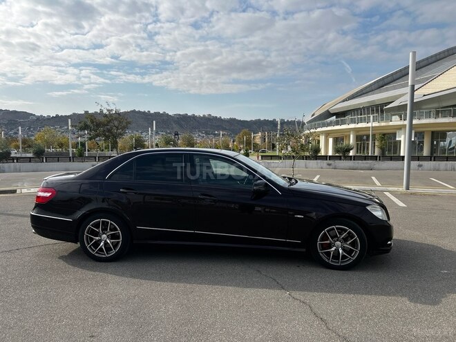 Mercedes E 250 2011, 303,000 km - 2.1 l - Bakı