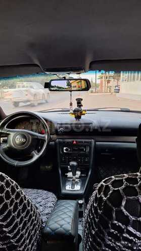 Audi A4 1999, 300,000 km - 1.8 l - Bakı
