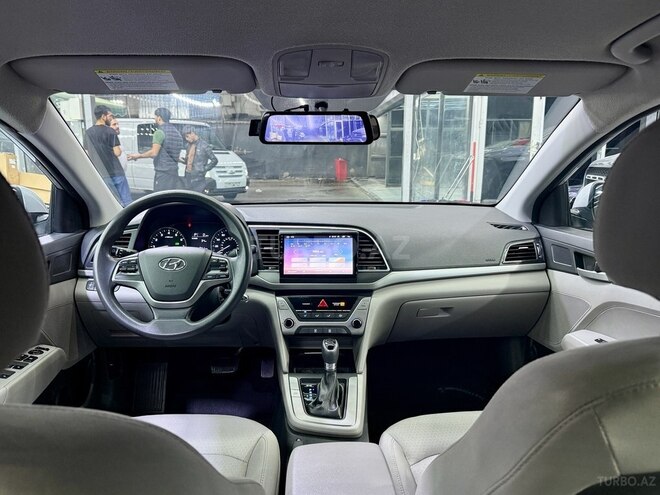Hyundai Elantra 2016, 165,762 km - 2.0 л - Bakı