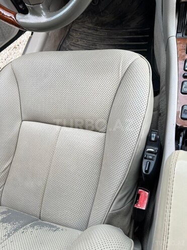 Mercedes E 240 1999, 294,000 km - 2.4 l - Bakı