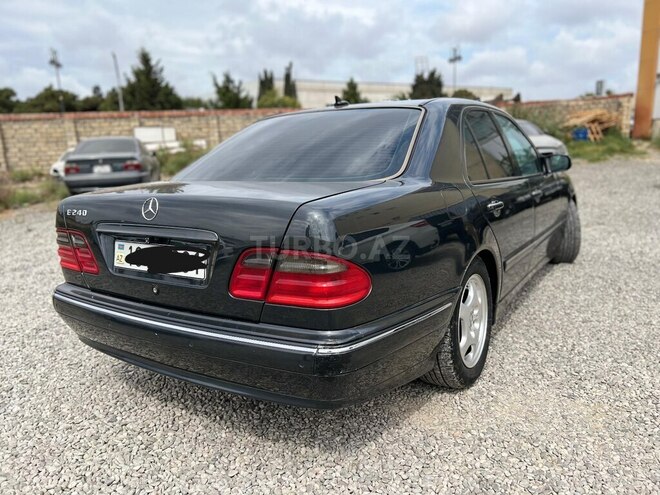 Mercedes E 240 1999, 294,000 km - 2.4 l - Bakı