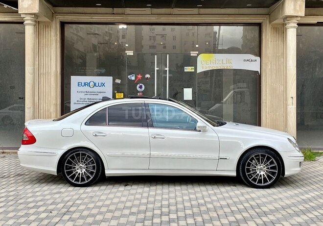 Mercedes E 240 2006, 246,000 km - 2.6 l - Bakı