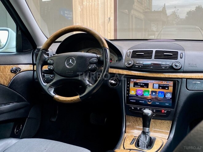 Mercedes E 240 2006, 246,000 km - 2.6 l - Bakı