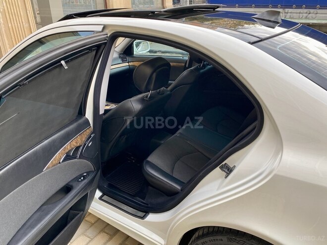Mercedes E 240 2006, 246,000 km - 2.6 l - Bakı