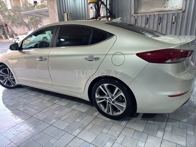 Hyundai Elantra 2016, 141,000 km - 2.0 л - Bakı