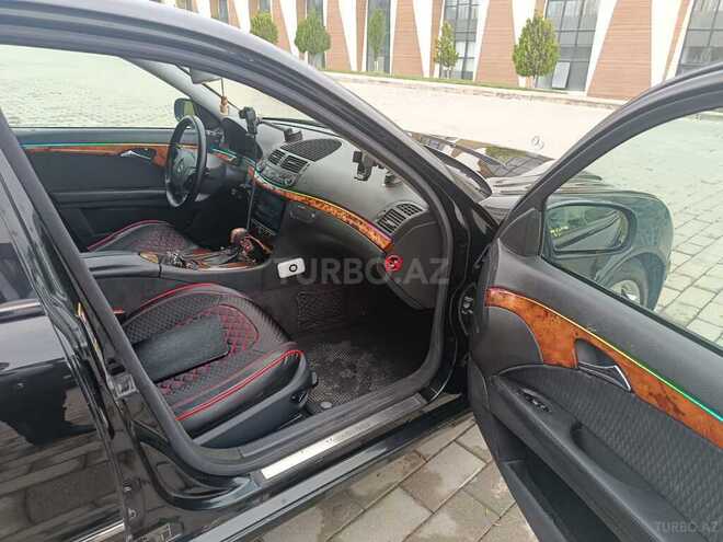 Mercedes E 270 2003, 261,000 km - 2.7 l - Quba