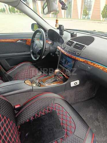 Mercedes E 270 2003, 261,000 km - 2.7 l - Quba