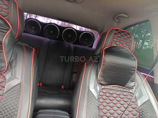 Mercedes E 270 2003, 261,000 km - 2.7 l - Quba
