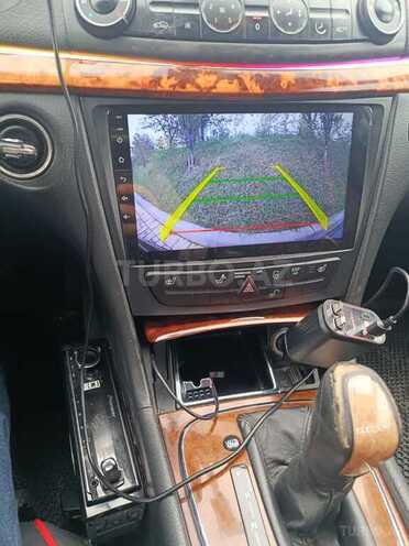 Mercedes E 270 2003, 261,000 km - 2.7 l - Quba