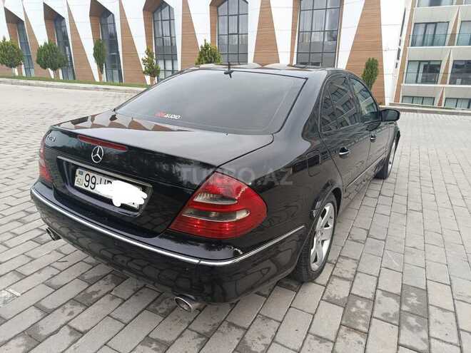 Mercedes E 270 2003, 261,000 km - 2.7 l - Quba