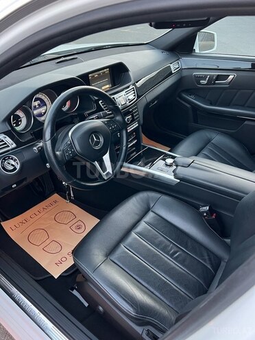 Mercedes E 220 2013, 131,200 km - 2.1 l - Bakı