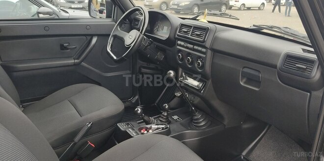 LADA (VAZ) Niva 2023, 14,000 km - 1.7 l - Gəncə