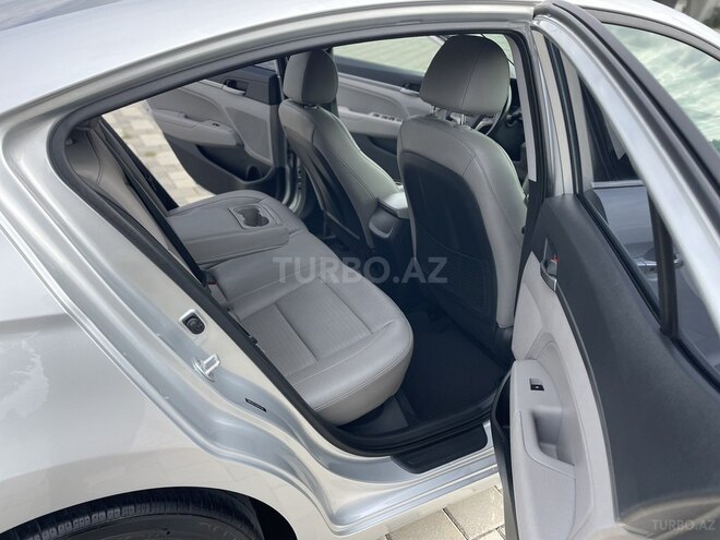 Hyundai Elantra 2016, 180,247 km - 2.0 l - Bakı