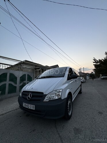 Mercedes  2012, 359,318 km - 2.1 л - Bakı