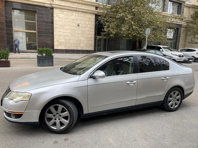 Volkswagen Passat 2005, 205,000 km - 2.0 l - Bakı