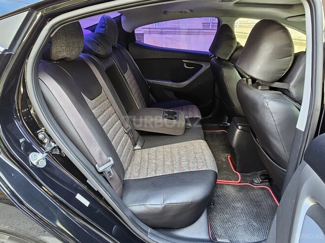 Hyundai Elantra 2015, 131,966 km - 1.8 l - Bakı