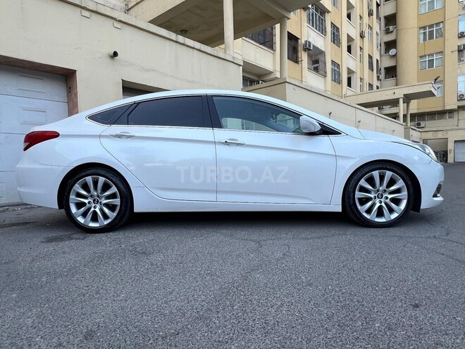 Hyundai i40 2012, 233,000 km - 2.0 l - Bakı