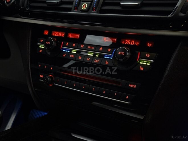 BMW X5 M 2014, 105,000 km - 4.4 л - Bakı