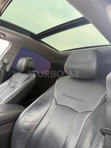 Hyundai Grandeur 2014, 240,000 km - 2.2 л - Bakı