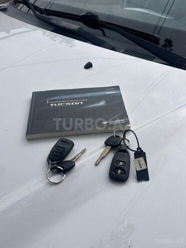 Hyundai Tucson 2009, 214,000 km - 2.0 l - Bakı