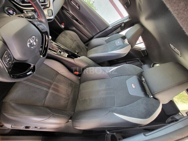 Toyota C-HR 2022, 35,000 km - 2.0 l - Bakı