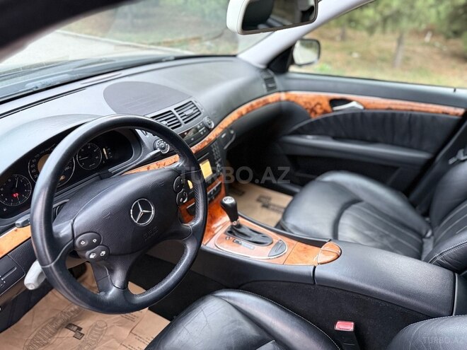 Mercedes E 220 2009, 256,400 km - 2.2 l - Bakı