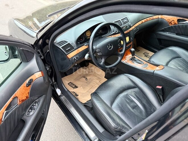 Mercedes E 220 2009, 256,400 km - 2.2 l - Bakı