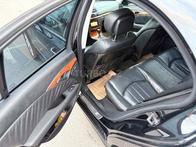 Mercedes E 220 2009, 256,400 km - 2.2 l - Bakı