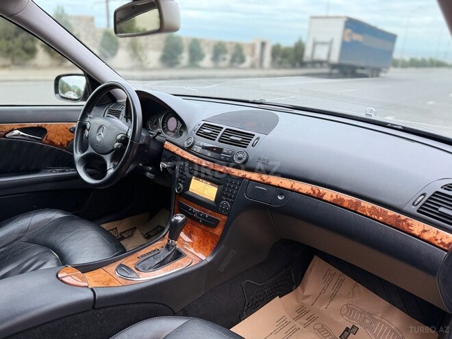 Mercedes E 220 2009, 256,400 km - 2.2 l - Bakı