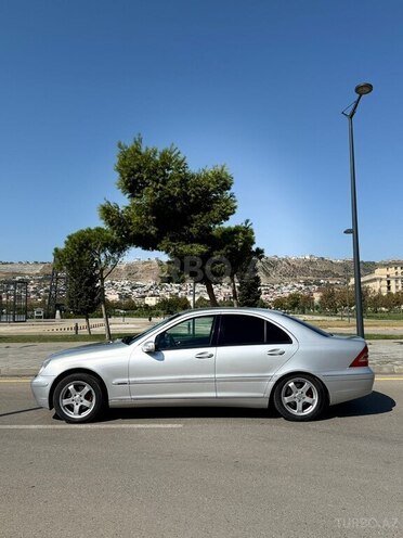 Mercedes C 180 2001, 280,000 km - 1.8 l - Bakı