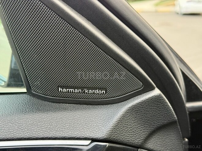 Mercedes E 220-17