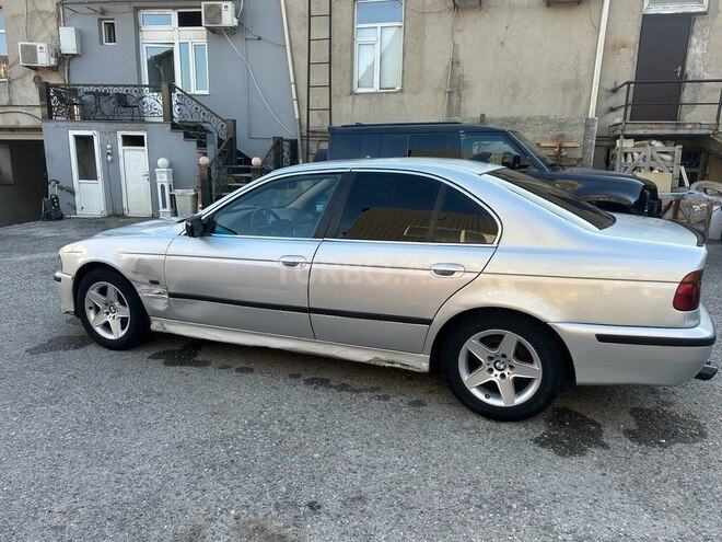 BMW 520 1997, 300,000 km - 2.0 л - Bakı