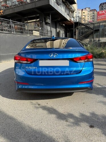 Hyundai Elantra 2017, 136,956 km - 2.0 l - Bakı