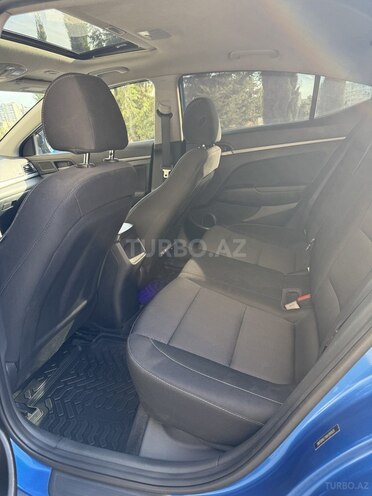 Hyundai Elantra 2017, 136,956 km - 2.0 l - Bakı