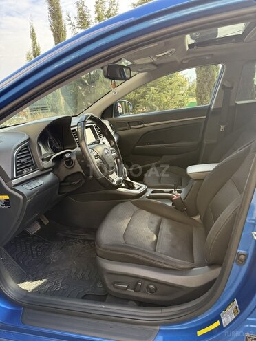 Hyundai Elantra 2017, 136,956 km - 2.0 l - Bakı