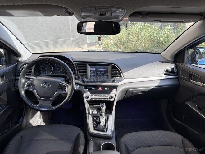 Hyundai Elantra 2017, 136,956 km - 2.0 l - Bakı