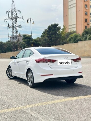 Hyundai Elantra 2017, 88,000 km - 2.0 л - Bakı