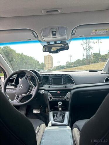 Hyundai Elantra 2017, 88,000 km - 2.0 л - Bakı