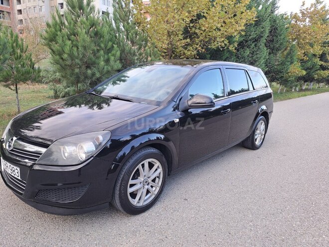 Opel Astra 2010, 285,000 km - 1.3 l - Bakı