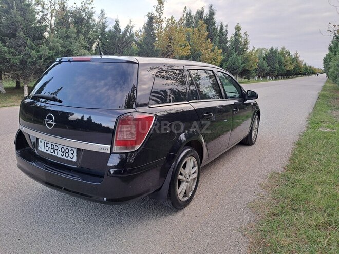 Opel Astra 2010, 285,000 km - 1.3 l - Bakı