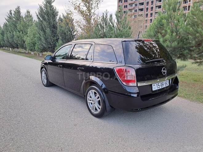 Opel Astra 2010, 285,000 km - 1.3 l - Bakı
