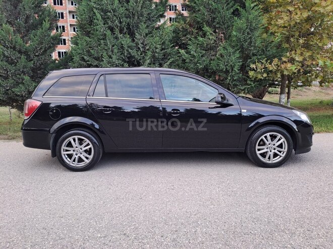 Opel Astra 2010, 285,000 km - 1.3 l - Bakı