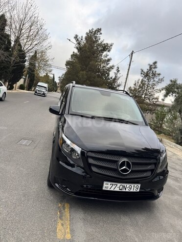 Mercedes Metris-9